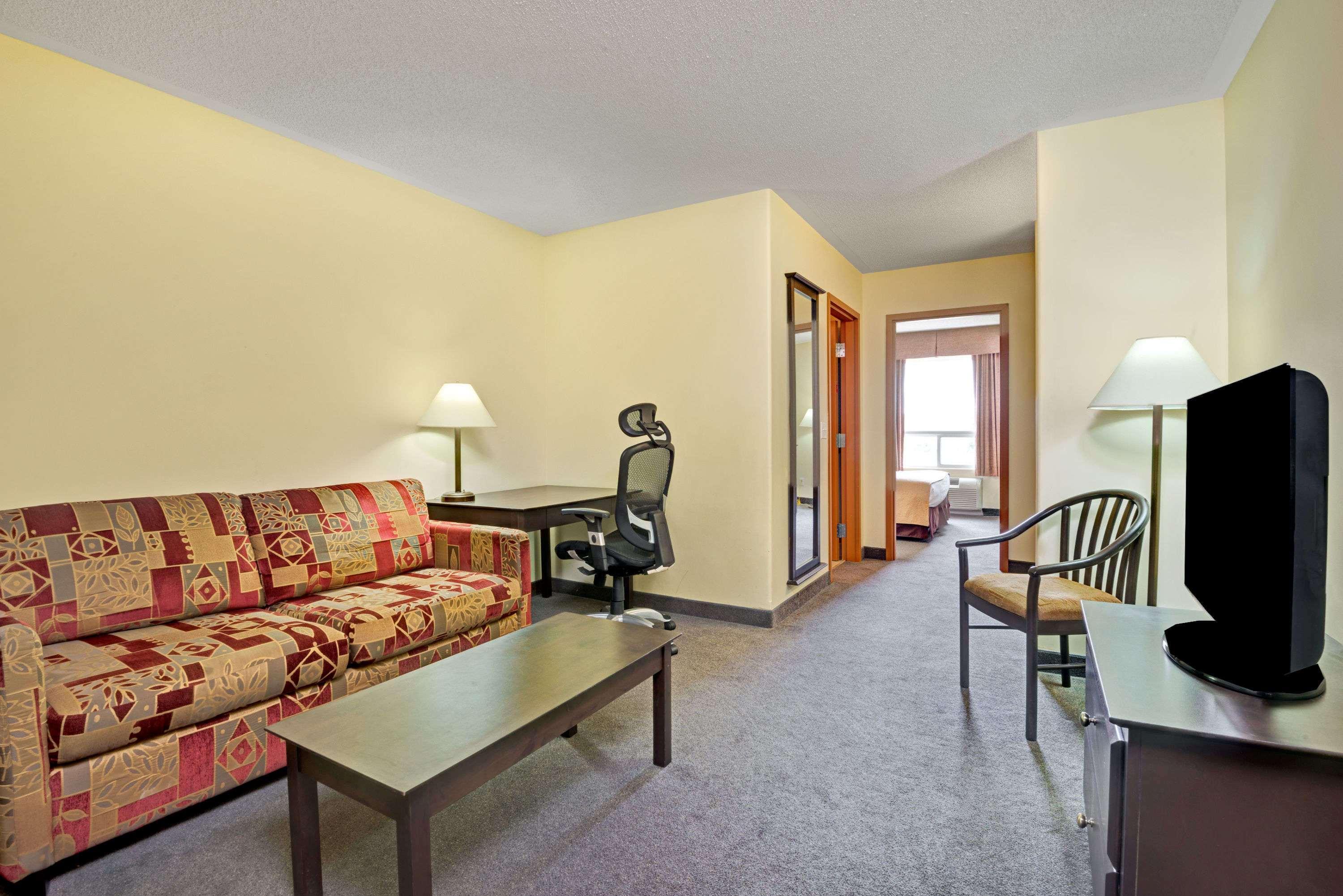 Super 8 By Wyndham Barrie South Ξενοδοχείο Εξωτερικό φωτογραφία