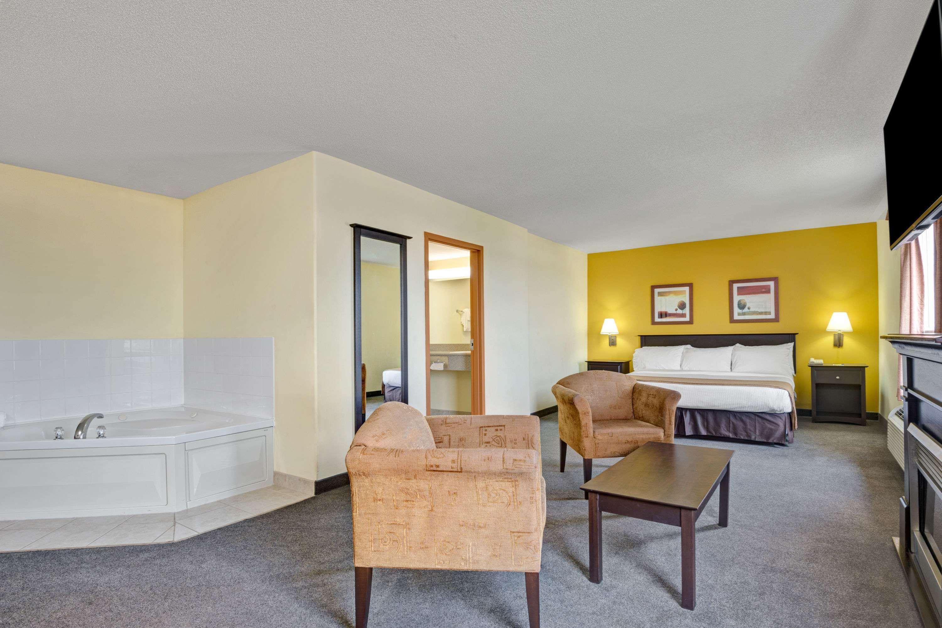 Super 8 By Wyndham Barrie South Ξενοδοχείο Εξωτερικό φωτογραφία