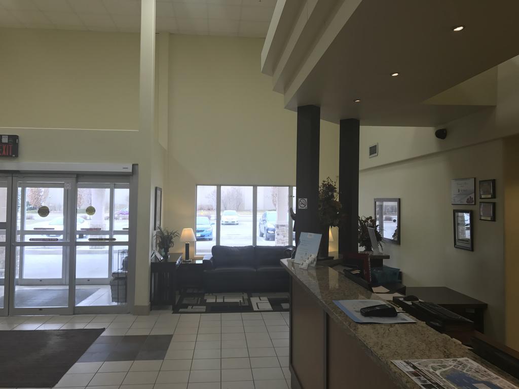 Super 8 By Wyndham Barrie South Ξενοδοχείο Εξωτερικό φωτογραφία